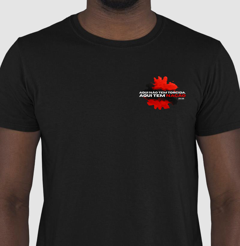 Futebol - Aqui não tem torcida (lateral superior) - Masculina (camiseta) e Feminina (baby look) - Confort