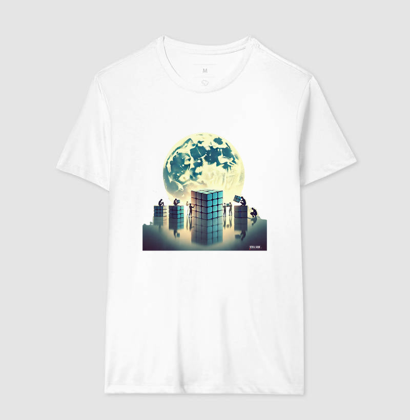 A LUA E O CUBO - Camiseta Confort Masculina e Feminina
