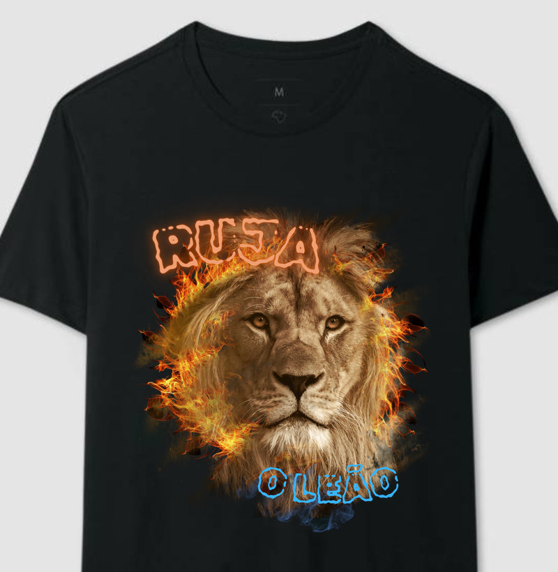 Ruja O Leão - Camiseta Confort Masculina e Feminina (Personalizada)