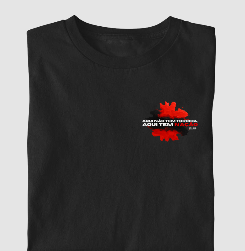Futebol - Aqui não tem torcida (lateral superior) - Masculina (camiseta) e Feminina (baby look) - Confort