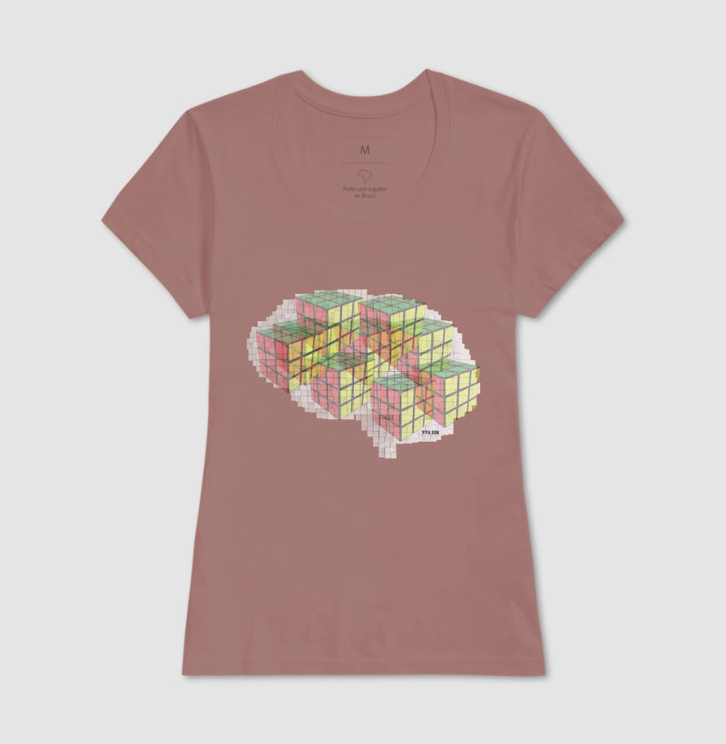 O Cérebro  com cubos mágicos - Camiseta Confort Masculina e Feminina