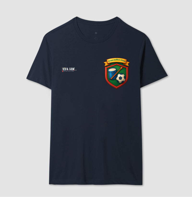 Futebol - Tambor e bola no peito - Camiseta Masculina(clássica) Feminina (baby look)