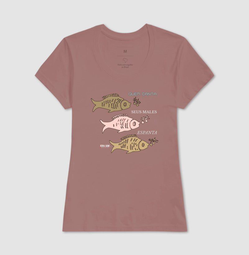 Peixes Cantores “Quem Canta, Seus Males Espanta - Camiseta Confort Masculina / Feminina (100% Algodão) 497146