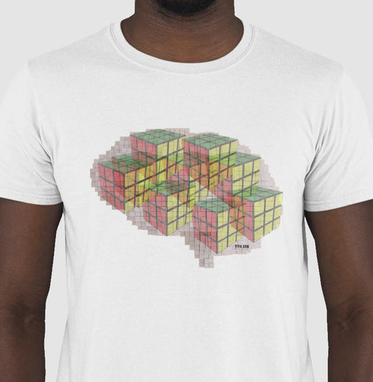 O Cérebro  com cubos mágicos - Camiseta Confort Masculina e Feminina