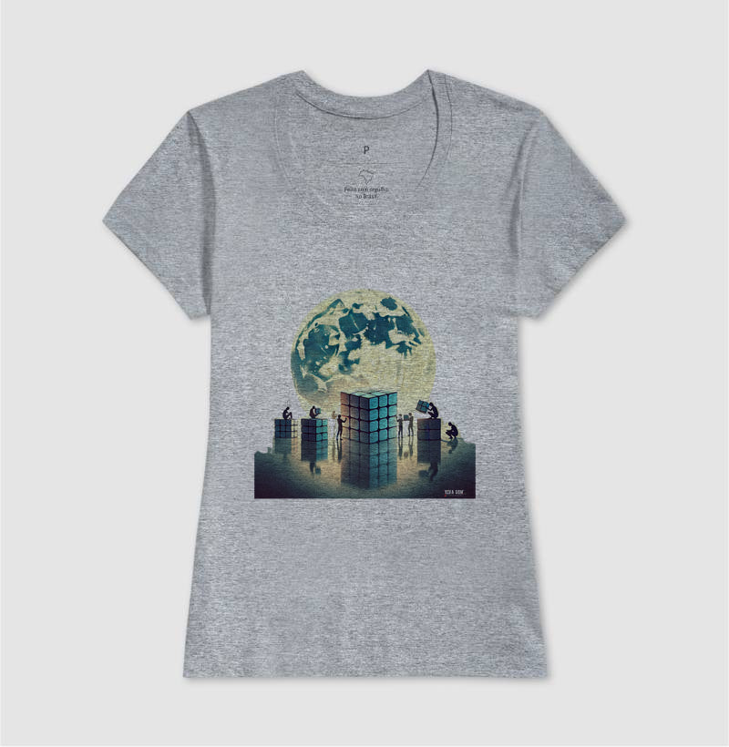 A LUA E O CUBO - Camiseta Confort Masculina e Feminina