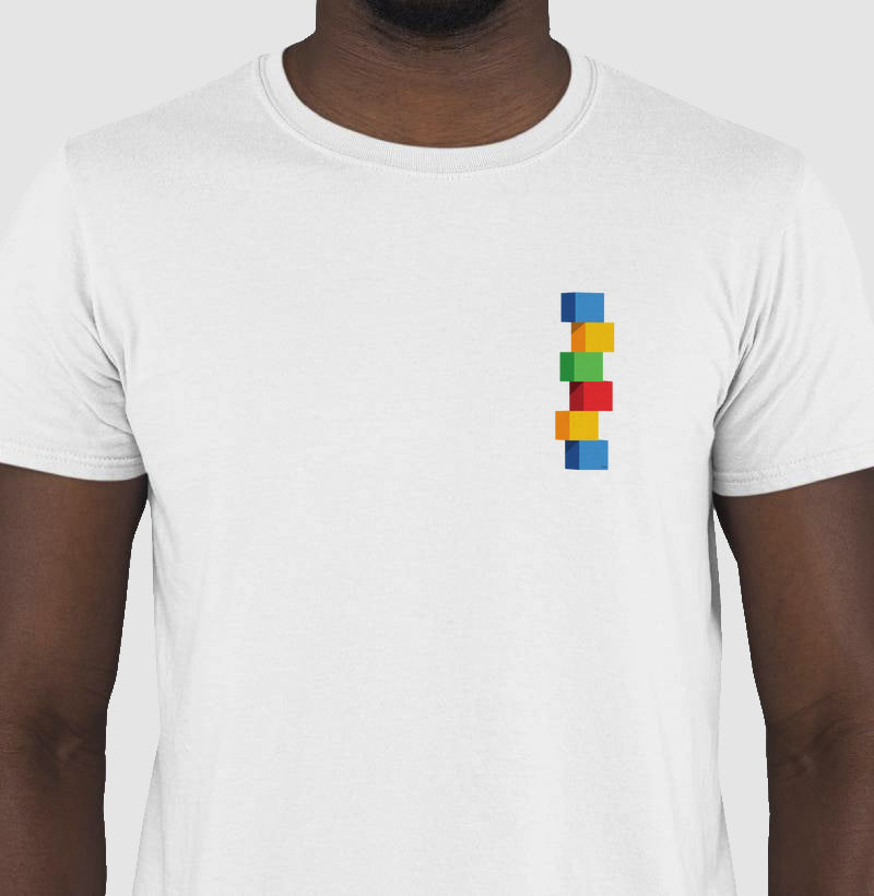 A torre de cubos - Camiseta Confort Masculina e Feminina