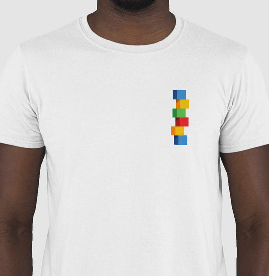 A torre de cubos - Camiseta Confort Masculina e Feminina