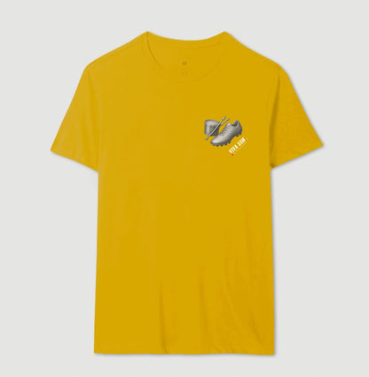 Futebol - Chuteira e tambor minimalista - Camiseta Masculina(clássica) Feminina (baby look)