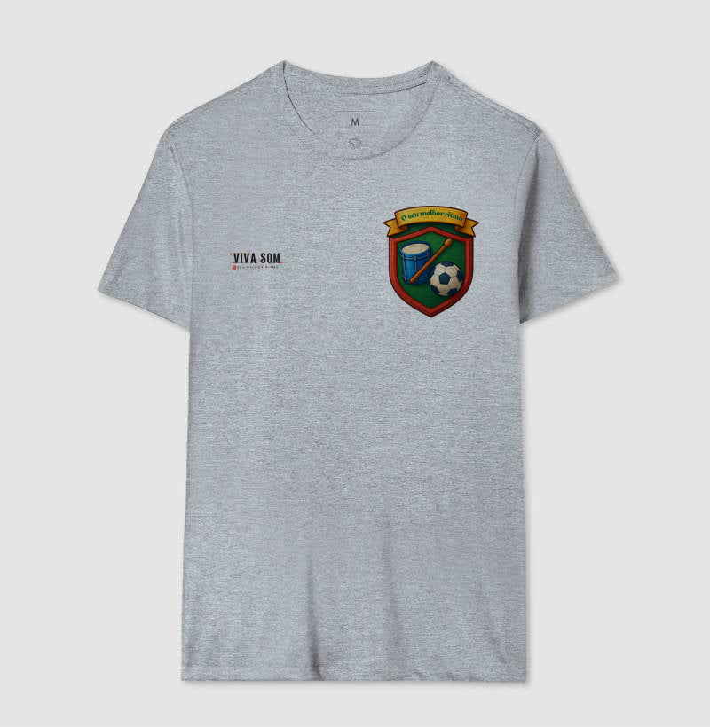 Futebol - Tambor e bola no peito - Camiseta Masculina(clássica) Feminina (baby look)
