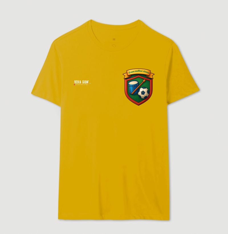 Futebol - Tambor e bola no peito - Camiseta Masculina(clássica) Feminina (baby look)